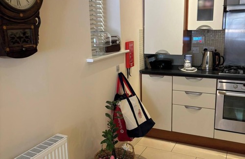 Sandyford Apartment | Modern Apt 3 Bedrooms near Dundrum