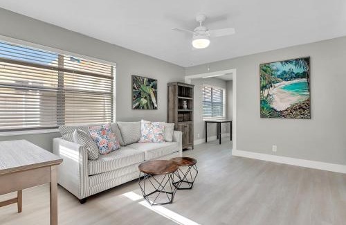 North Beach Apartment | Modern Apt Near Beach – Views Wi-Fi