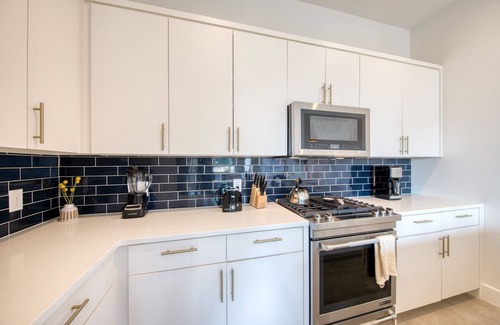Galindo House | Modern Austin Retreat, 3 miles from Downtown, Walk to Restaurants