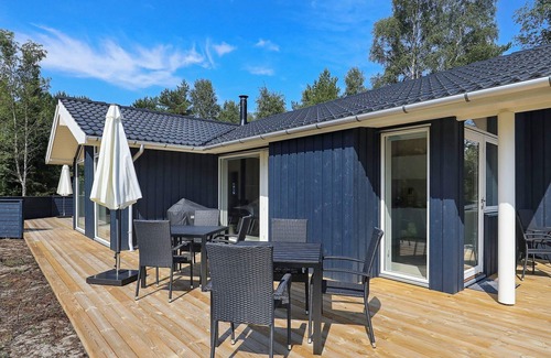 Læsø House | Modern Beach Retreat in osterby-By Traum