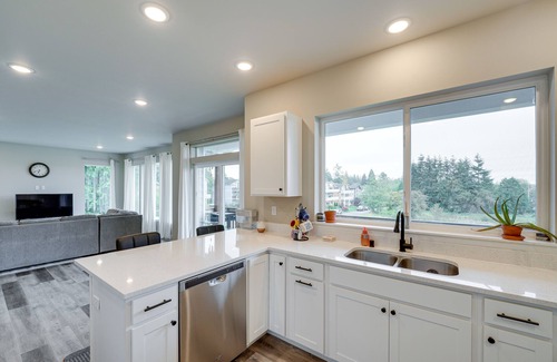Blaine House | Modern Blaine Vacation Rental, 33 Mi to Vancouver!