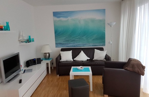 Ronnau Apartment | Modern, bright 2 room apartment with wifi