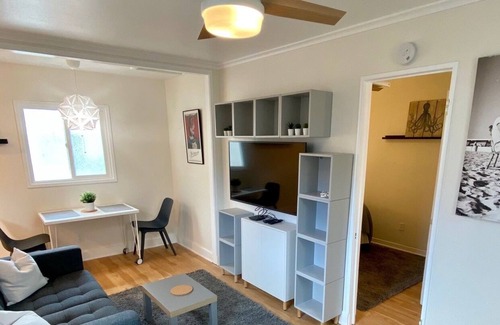 Hillcrest Cottage | Modern California Cottage Great Location between Hillcrest & Mission Hills