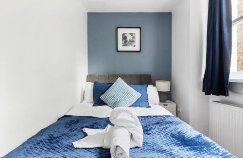 Somers Town Apartment | Modern Camden Apartment with Large Private Garden