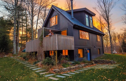 Hunter Cabin | Modern Catskills Getaway - Spacious 5 bedroom home in Hunter Mountain