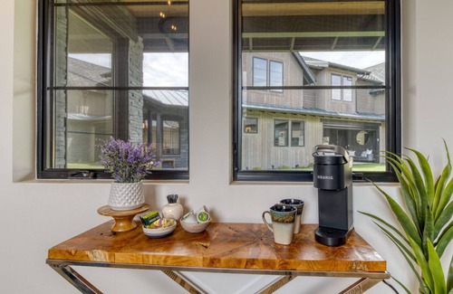 Powell Butte House | Modern Central Oregon home located in the Brasada Ranch resort neighborhood.