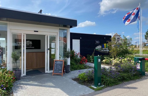 De Veenhoop Ski Chalet | Modern chalet with wifi in Friesland