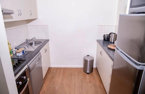 West Perth Apartment | Modern City Stay in Vibrant Northbridge Apartment