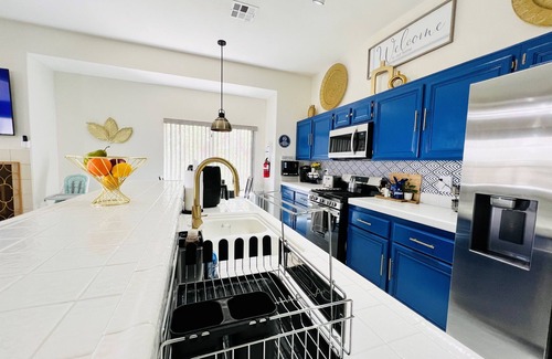 North Las Vegas House | Modern-Clean-Comfortable 3BR/2BT Game Room, Family Room.