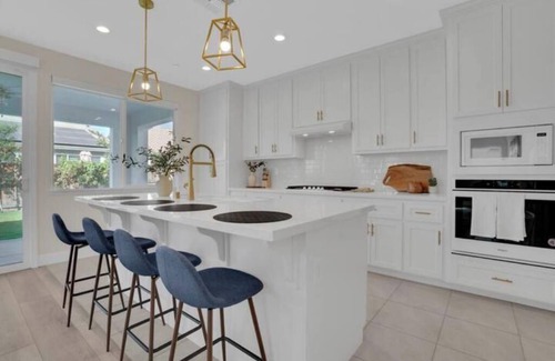 Stockton House | Modern Comfort: Stockton Edition