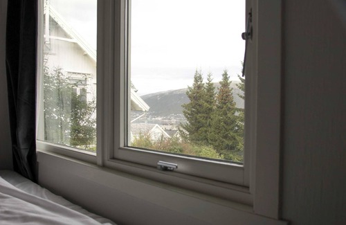 Tromso Apartment | Modern Comfort with Panoramic view