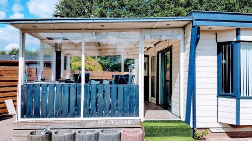 Krachtighuizen Apartment | Modern, compleet en recreatief chalet 22-15