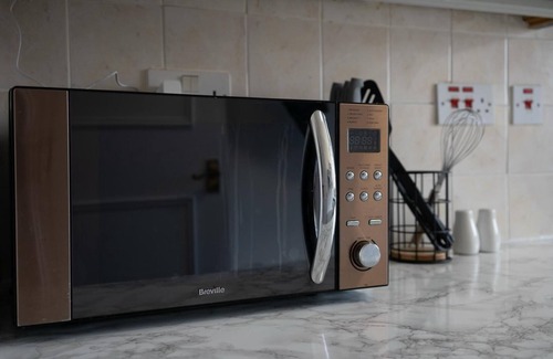 Portsmouth Apartment | Modern Cozy 2-Bedroom & family friendly