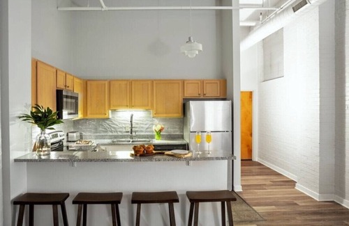 Mile Square Apartment | Modern CozySuites The Block Close to everything