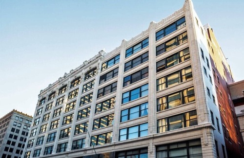 Mile Square Apartment | Modern CozySuites The Block Close to everything