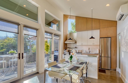 Portland Heights House | Modern Design + Lush Views, Brand New Guesthouse w/ Heated Floors & Parking