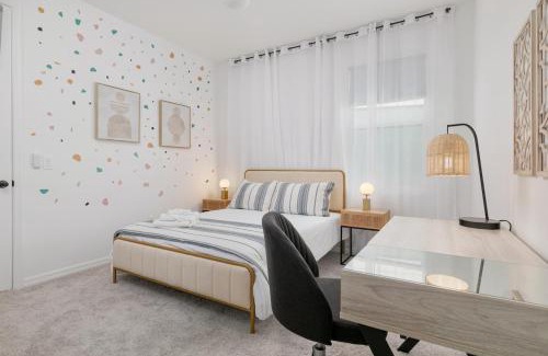 West Haven House | Modern Disney Retreat, 5BR Magic Home