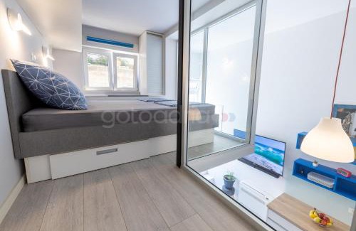 Gorinka Apartment | Modern Duplex Studio Tommy