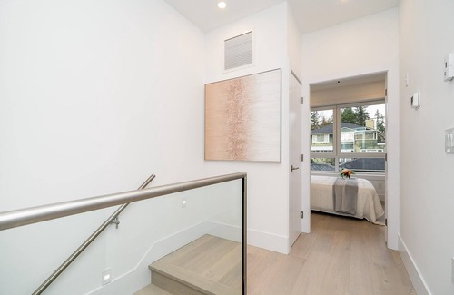 Dunbar House | "Modern Elegance in a Prime Location: 4BR, 2.5 Bath Half Duplex"