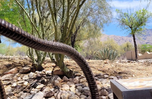 Flecha Caida Ranch Estates Apartment | Modern & elegant desert highway with quick access to hiking!
