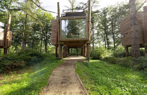 Maubray House | Modern Escape in Nature