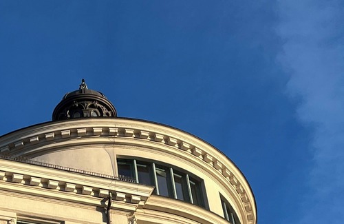 Lehel Apartment | Modern Family apartment in historic building in the center of Munich