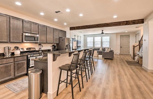Flagstaff House | Modern Flagstaff Home Hot Tub, 3 Mi to Dtwn!
