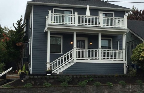Fremont Apartment | modern garden two bedroom pet friendly