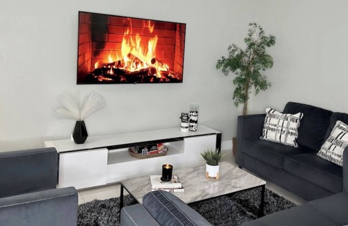 Flagler Village House | "Modern Gem: 3BR 2BA Haven with Parking, Moments from Beach & Downtown Delights"
