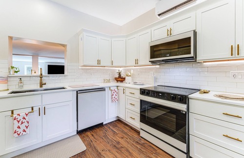 Saco House | Modern Gem on 15 Acres, 5 Mi to Old Orchard Beach!