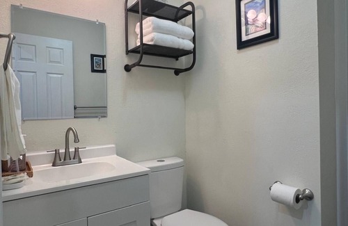 Roosevelt Park Apartment | Modern Guest Suite Near Downtown