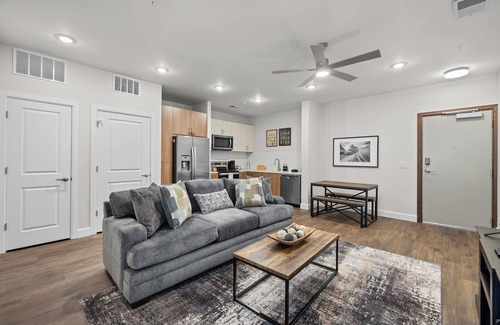 Eighth Avenue Apartment | Modern Gulch Retreat | Steps to Broadway