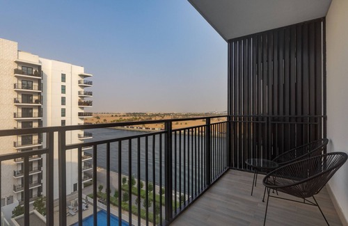 Abu Dhabi Apartment | Modern Hideaway w/Canal Views on Yas Island