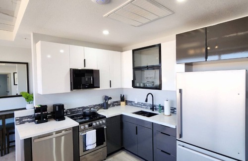 Tulsa Apartment | Modern High-Rise Apartment - 1