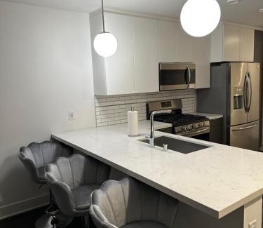 Historic Core Apartment | Modern High Rise Downtown