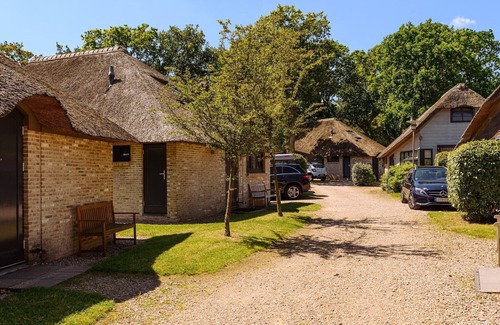 Schoorl Villa | Modern holiday home in the dunes for up to 4 people
