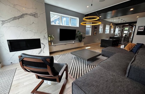 Highland House | Modern Home in Denver's Hot LoHi Neighborhood