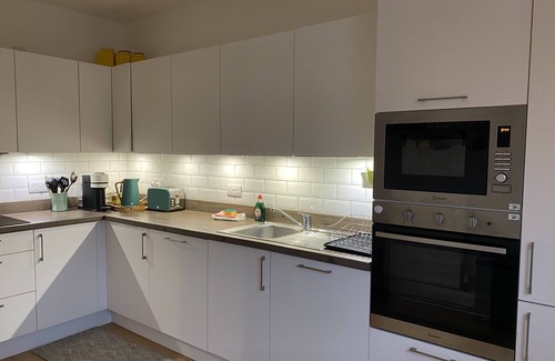 Bonnyrigg House | Modern Home On Outskirts Of Edinburgh With Excellent Public Transport Links