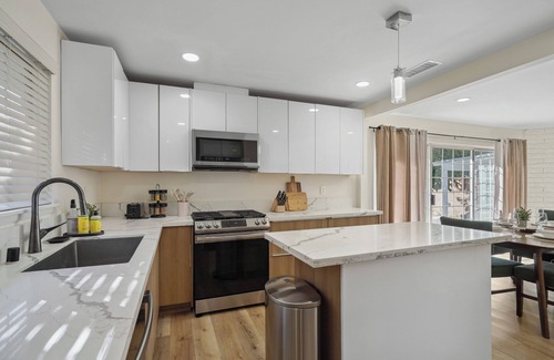 West Hills House | Modern home with office near Warner Center, spacious yard pets welcome