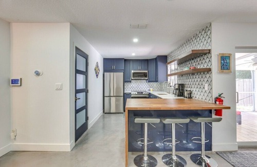 South Corals House | Modern Home with private Heated pool, fully equipped kitchen, BBQ