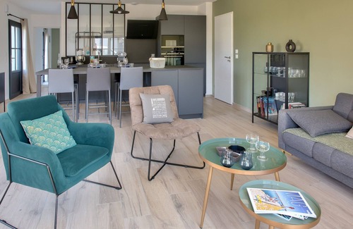 Penmarch Ski Chalet | Modern house for 6 - 300m from Pors Carn beach