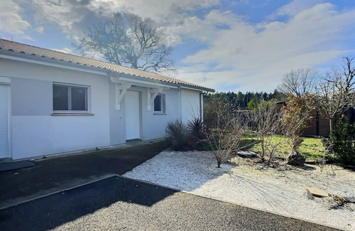 Saint-Paul-en-Born House | Modern house 10 minutes from the lakes - sleeps 6