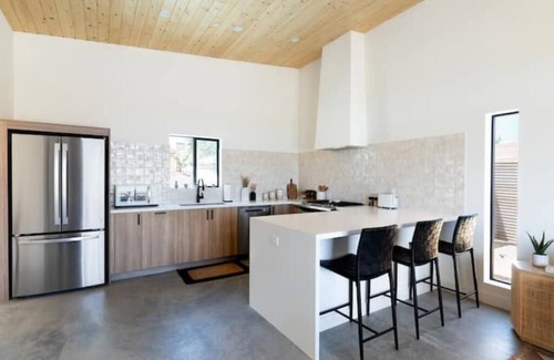 Joshua Tree House | Modern Joshua Tree Village Home