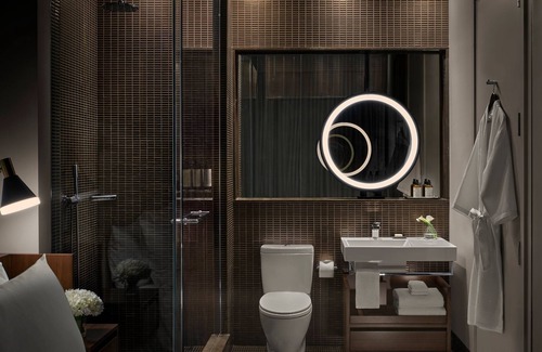 SoHo Hotel | Modern King Room at ModernHaus SoHo