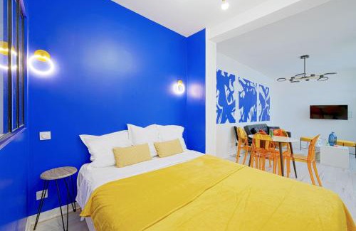 Plaisance Apartment | Modern Large Studio Apartment for 3