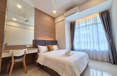 Tebrau Apartment | Modern Lux - Walking Distance to Mt Austin 6 Pax