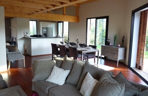 Pyla-sur-Mer Villa | Modern Luxury Villa - Near Beaches - 4 Bedrooms - 8/10 Pers