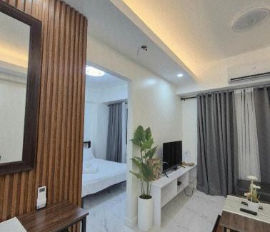 Bonifacio Global City Apartment | Modern Minimalist 1BR Condotel at BGC Taguig