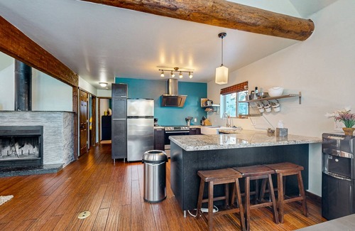 Iron Springs Cabin | Modern mountain cabin with forested views, play loft & deck - dog-friendly
