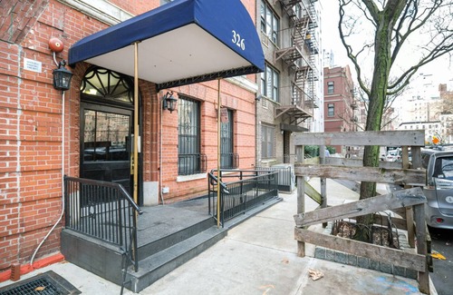 Tudor City Apartment | Modern Murray Hill 2BR w/W/D, nr UN, by Blueground